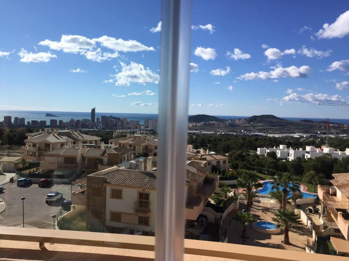 2 Bed Penthouse Apartment - Sea Views - Sleeps 4 Finestrat Kültér fotó