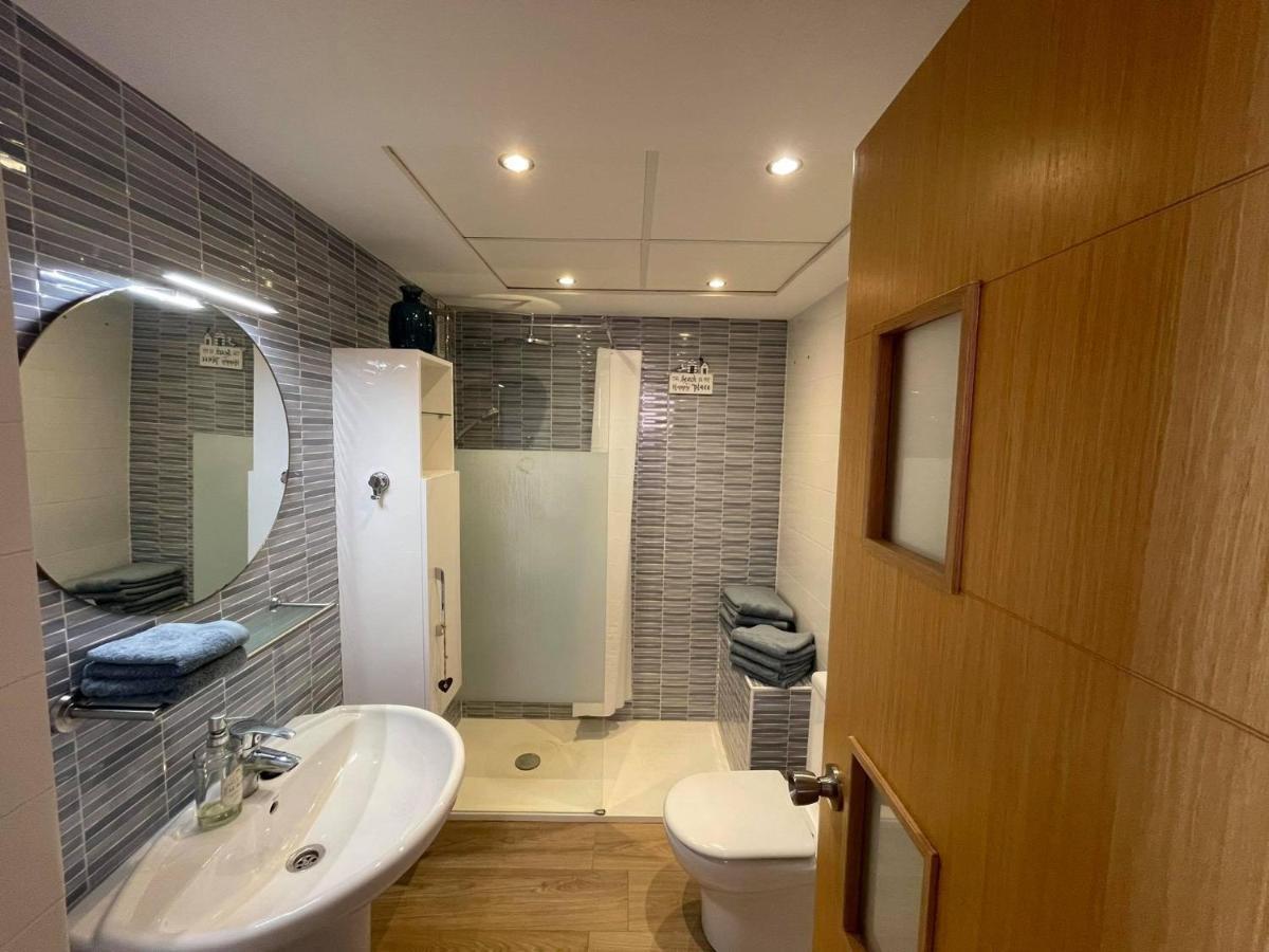 2 Bed Penthouse Apartment - Sea Views - Sleeps 4 Finestrat Kültér fotó
