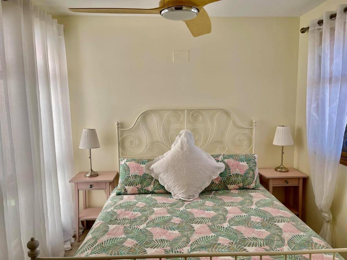 2 Bed Penthouse Apartment - Sea Views - Sleeps 4 Finestrat Kültér fotó